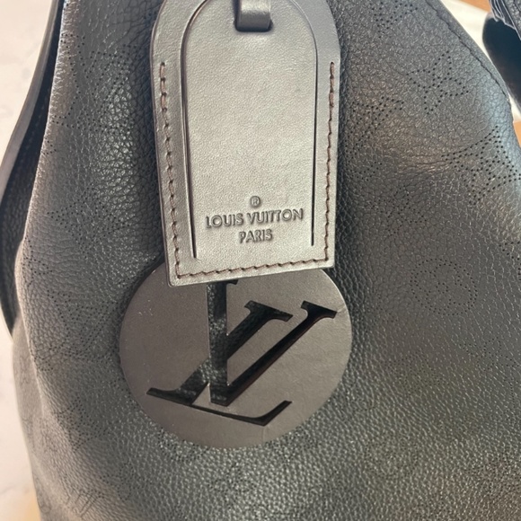 Louis Vuitton Carmel Hobo Bag - Picture 4 of 12